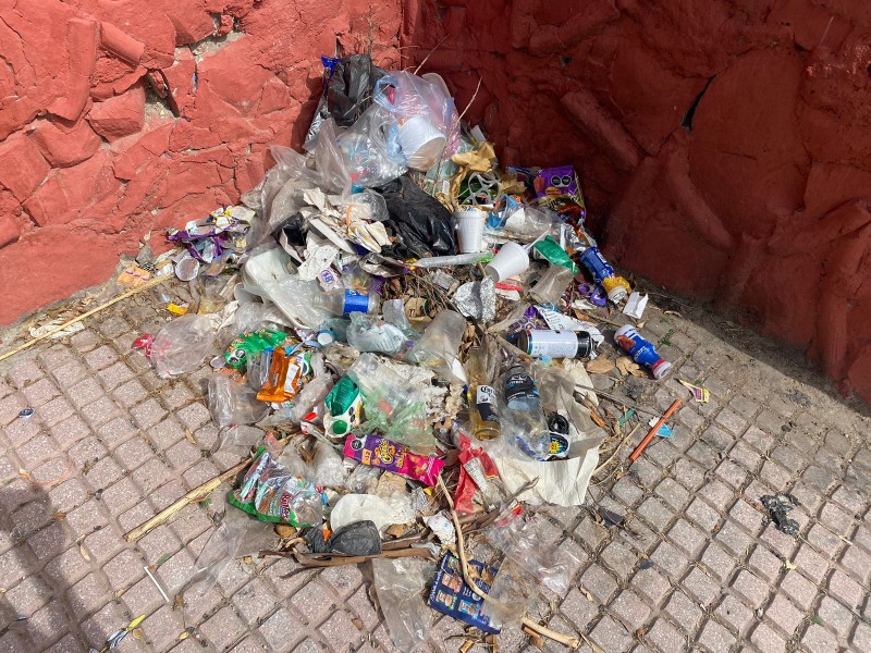 Continúan dejando basura en Comunidad La Laborcita