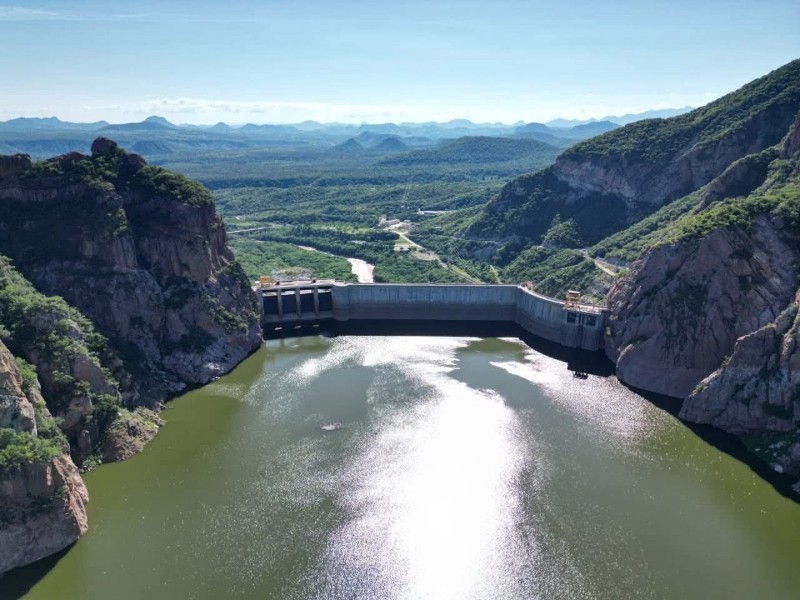 Continúan extracciones al sistema Río Fuerte, presa Huites baja al 55.4%