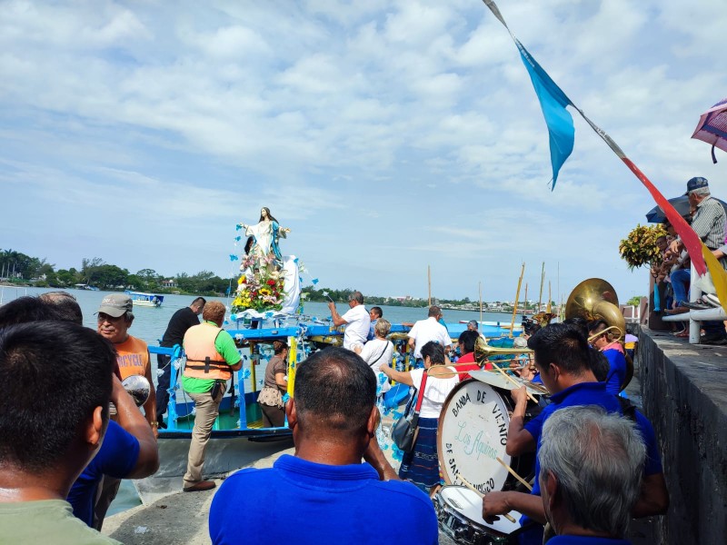 Celebran a la Virgen de la Asunción en Tuxpan
