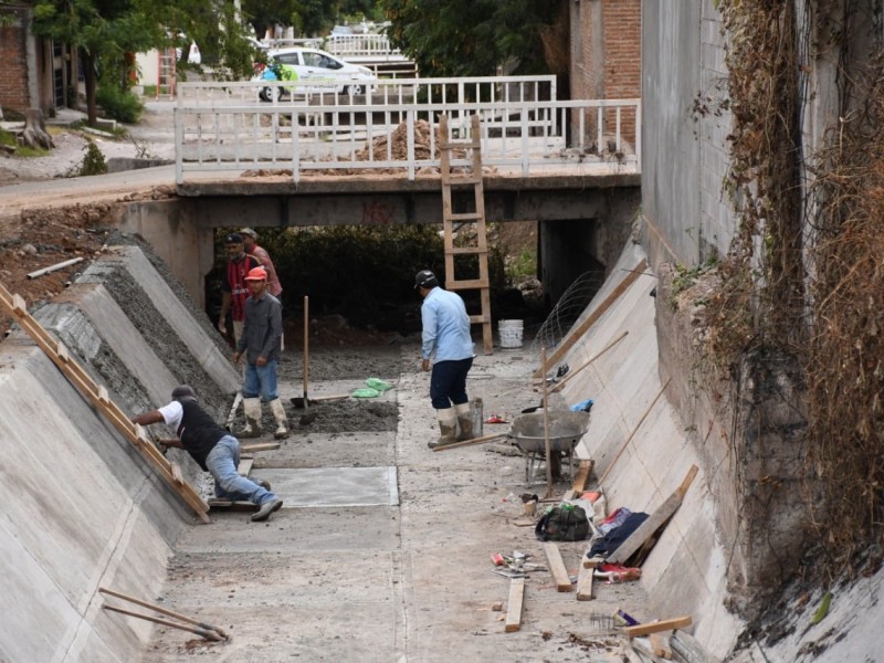 Continúan labores de rehabilitación y limpieza en arroyos