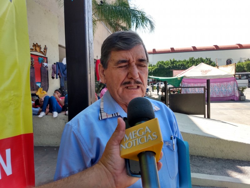 Continúan las protestas afuera de Palacio de gobierno