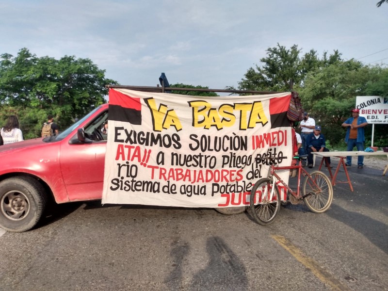 Continúan las protestas de los trabajadores del SAP de Juchitán