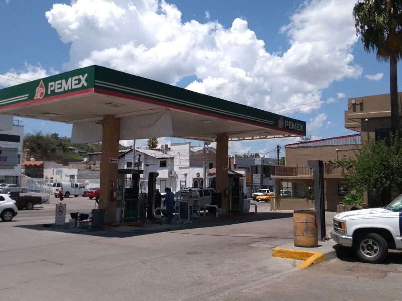 Continúan los aumentos de gasolina en Nogales.