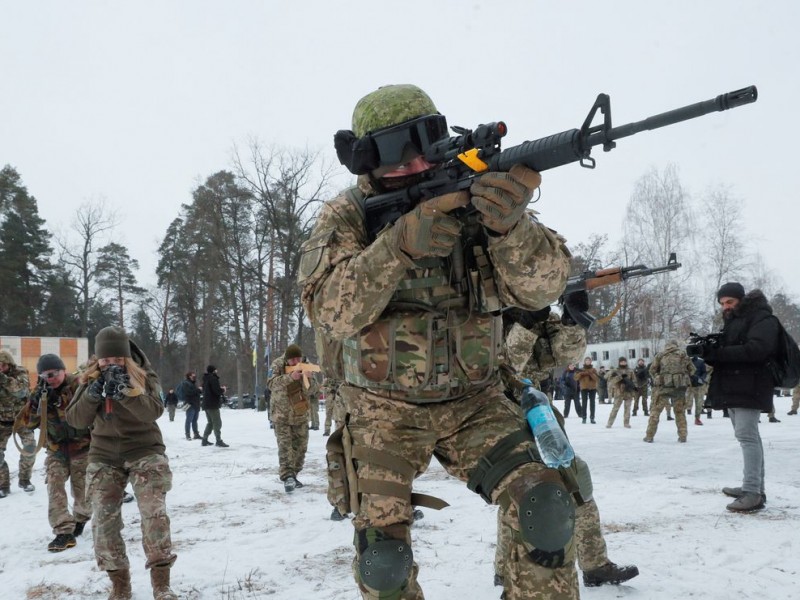 Continúan los ejercicios militares rusos a gran escala en Bielorrusia