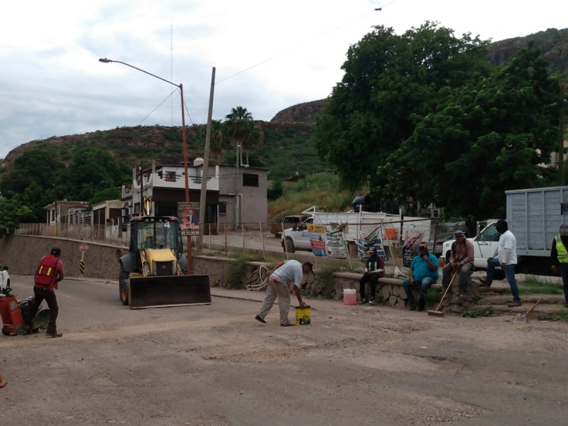 Continúan los trabajos de bacheo en la ciudad