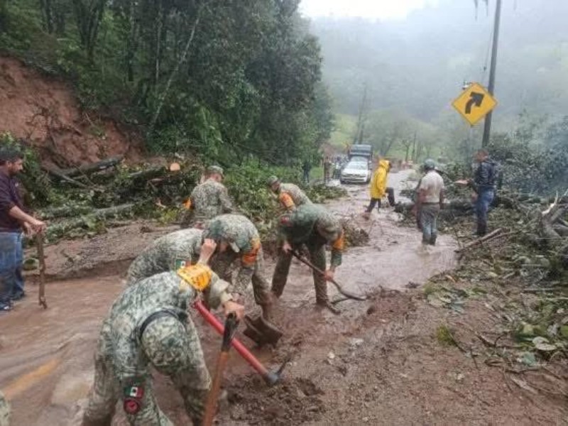 Continúan los trabajos para liberar zonas afectadas en la Sierra