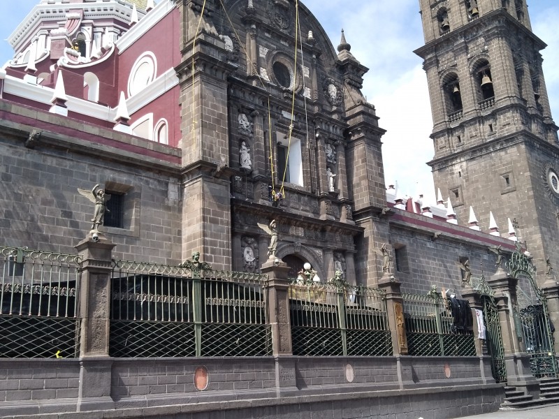 Continúan obras en Catedral de Puebla