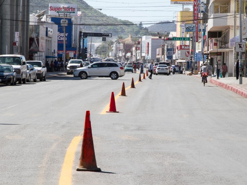 Continúan obras en vialidades