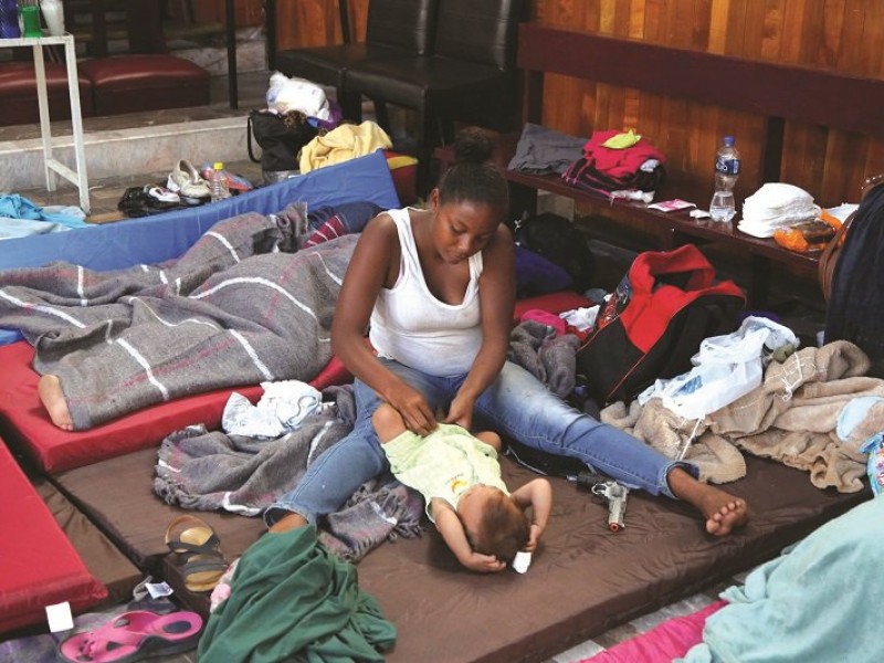 Continúan recabando víveres para la caravana de migrantes