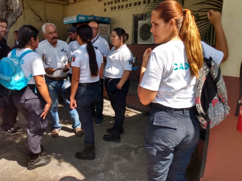 Continúan reclamos de cadetes en Mazatlán