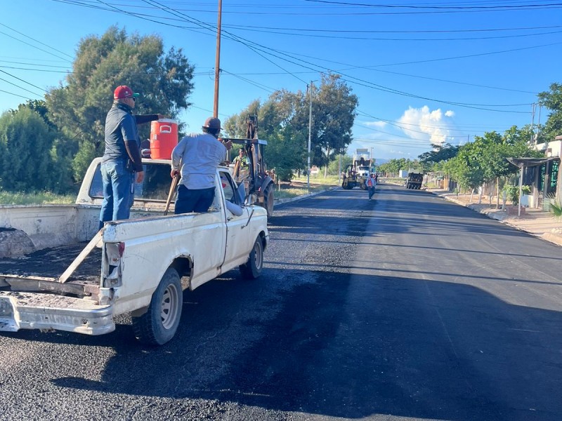 Continúan trabajos de bacheo en Empalme