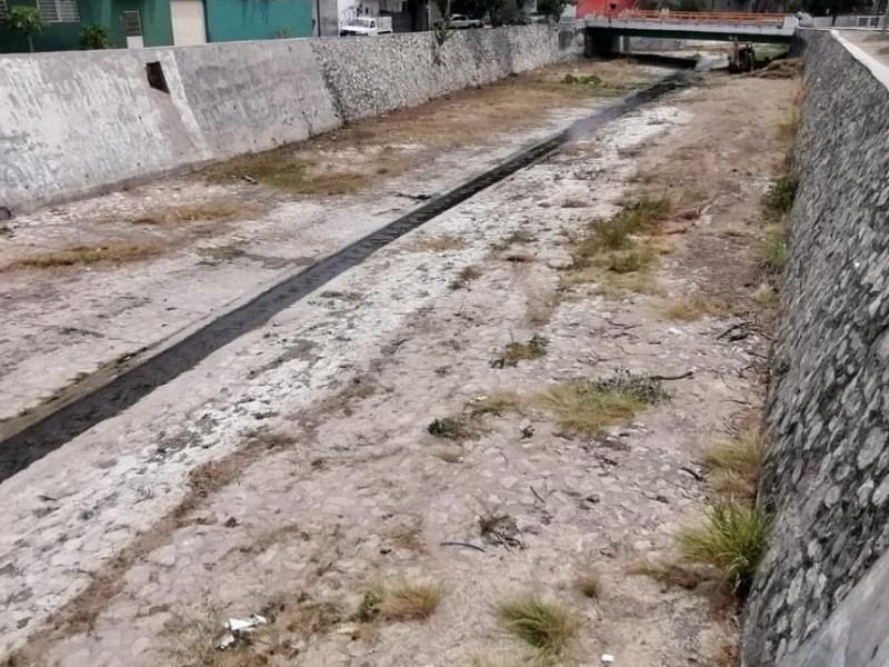 Continúan trabajos de limpieza en el río Sabinal