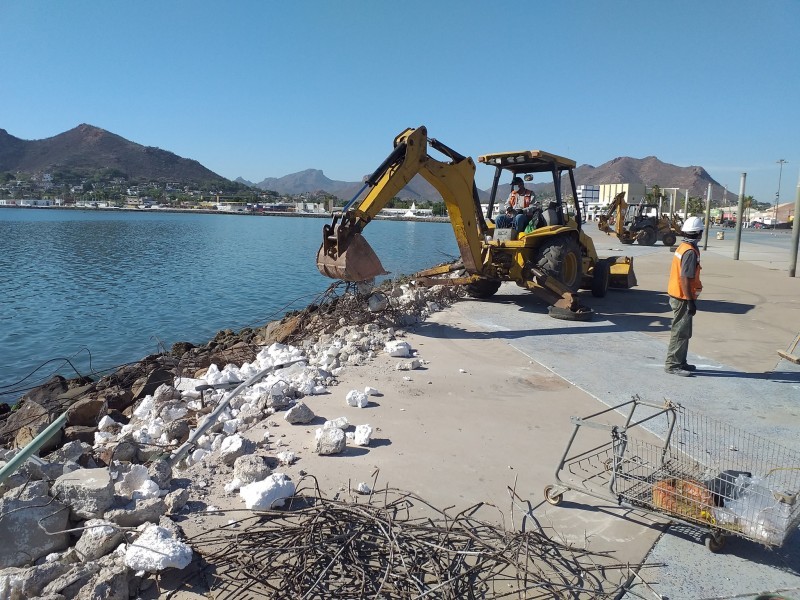 Continúan trabajos en Malecón Turístico en Guaymas