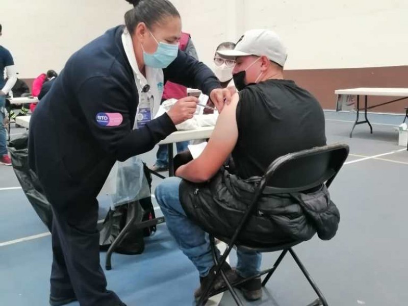 Continuará vacunación para jóvenes en Guanajuato