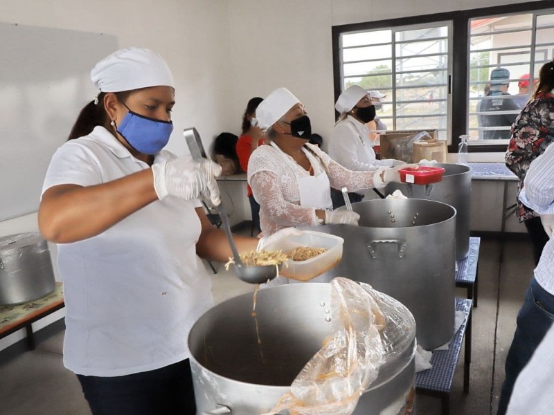 Continuarán programas sociales creados durante pandemia en la capital