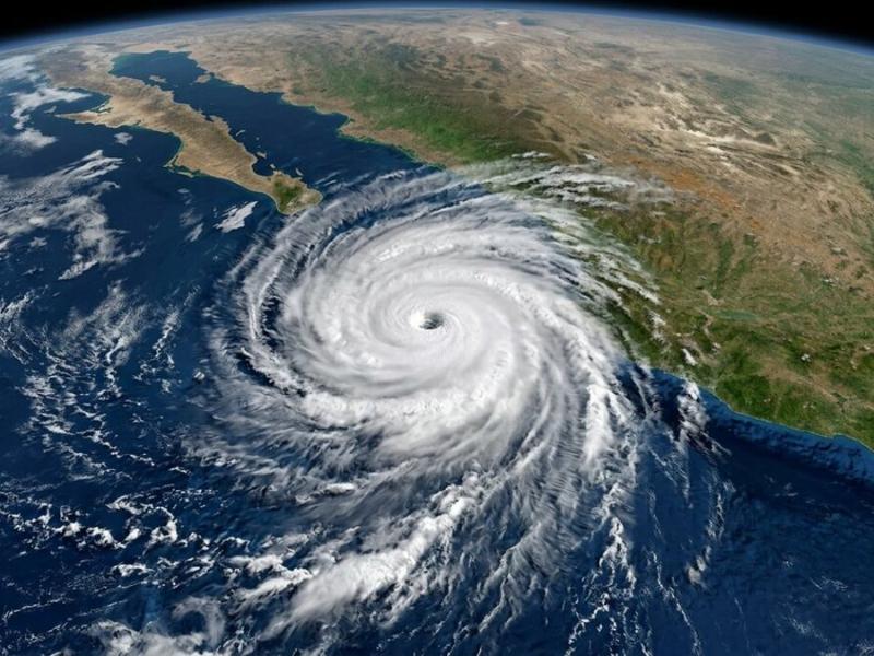 Continua monitoreo de huracán Polo en el pacifico