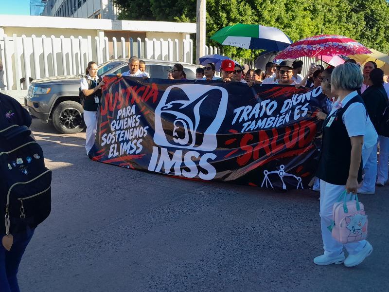 Continúan marchas para exigir un mejor sistema de salud