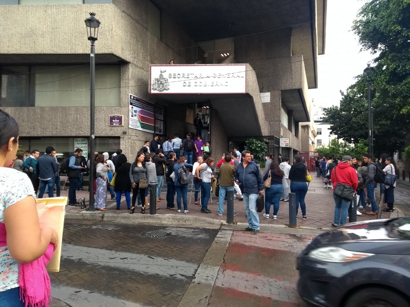 Contra reloj profesionistas buscan obtener cédula estatal