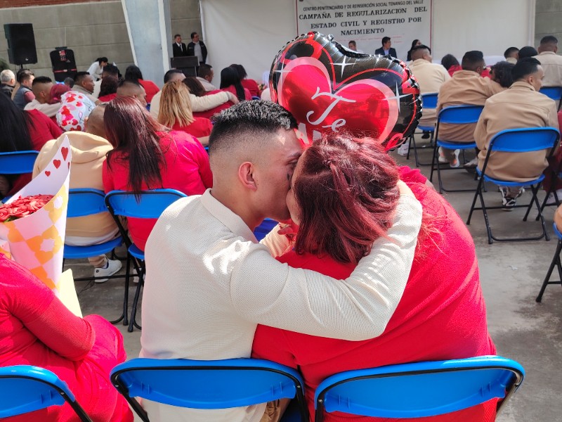 Contraen nupcias PPL en penal de Tenango del Valle