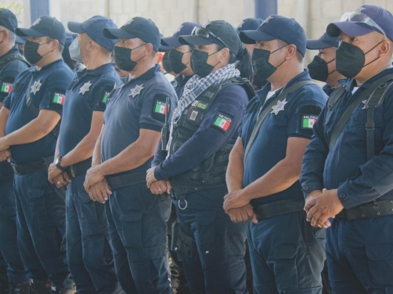 Contratarán a nuevos policías municipales en Juchitán