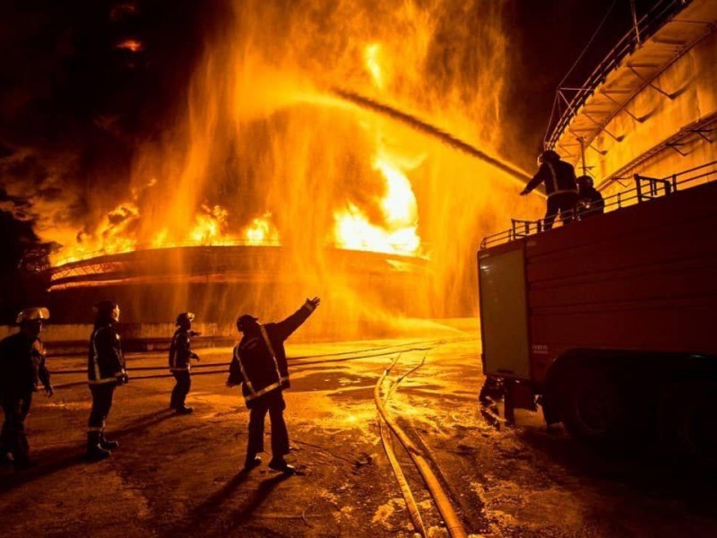 Controlan incendio en zona industrial de Matanzas