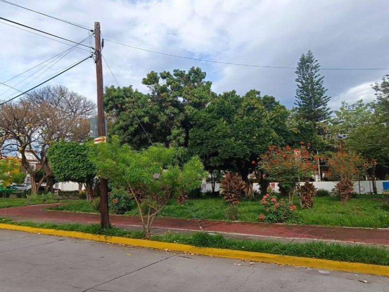 Convierten parque de Tepic en cantina clandestina