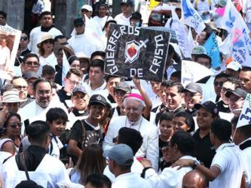 Convive gobierno de Morelos con criminales, obispo