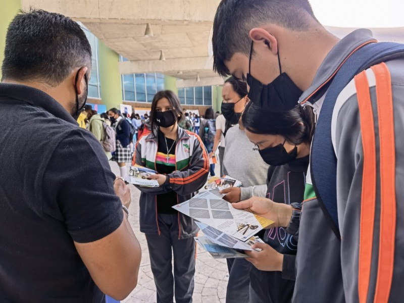 Convocan a Feria de Orientación Vocacional en el Gómez Morin