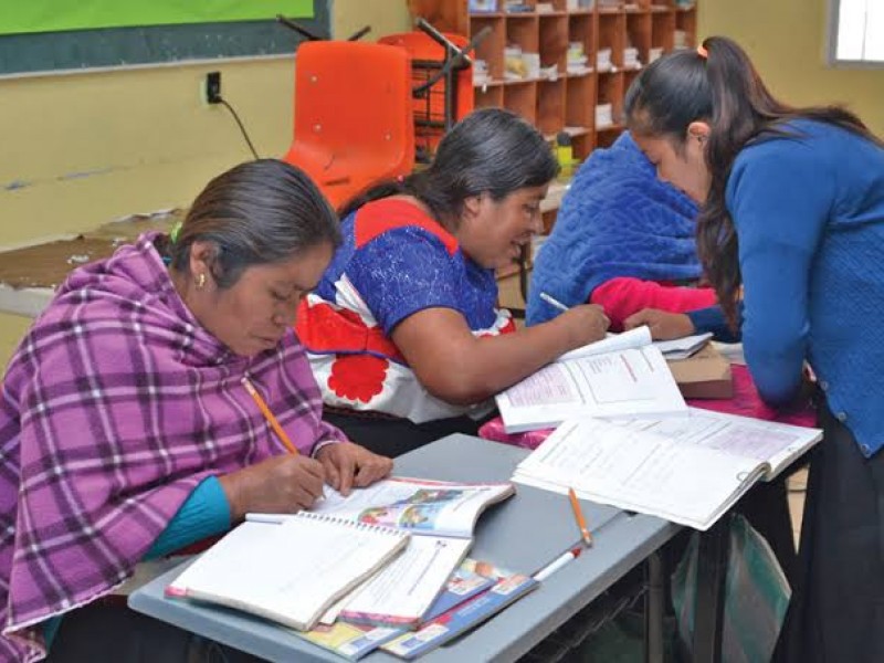 Convocatoria para que adultos mayores terminen la primaria