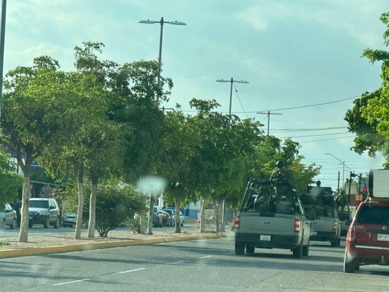 Convoy de la Marina y aeronave se moviliza en Guasave