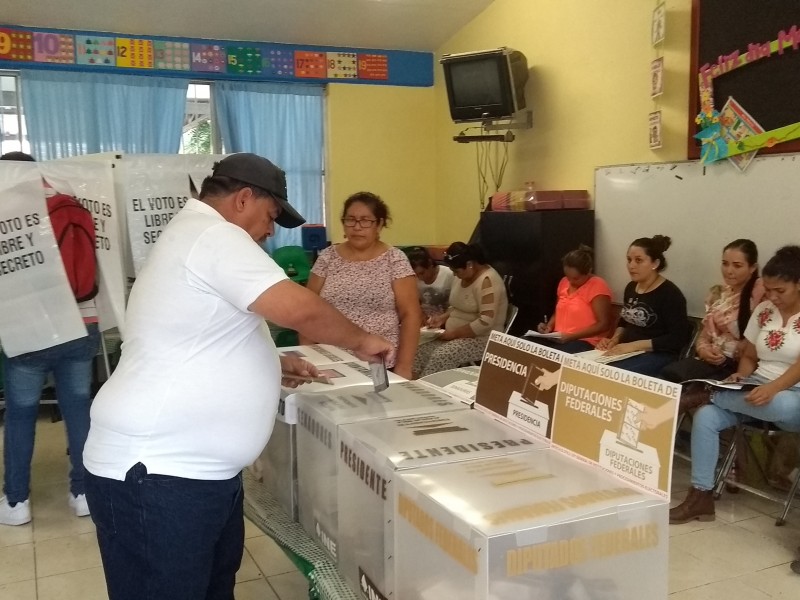 Coquimatlenses perciben jornada tranquila