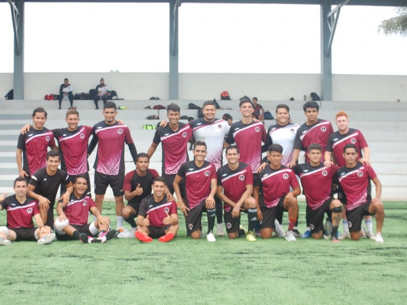 Coras FC conformó ya su base con jugadores nayaritas