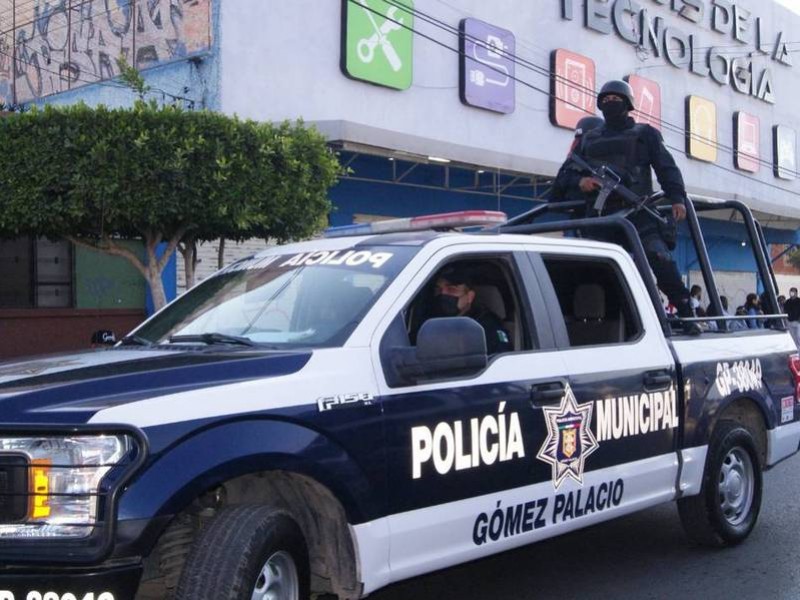 Elementos policiacos refuerzan operativos viales