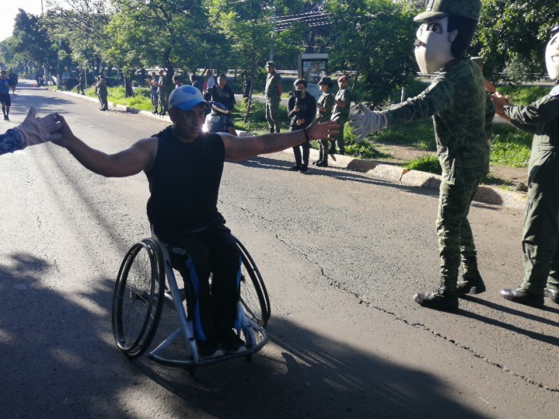 Corre ejército con ciudadanos