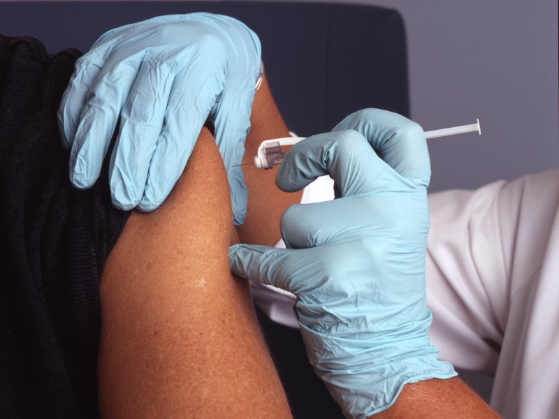 Covid-19:Rusia vacunará a grupos de riesgo a partir de noviembre