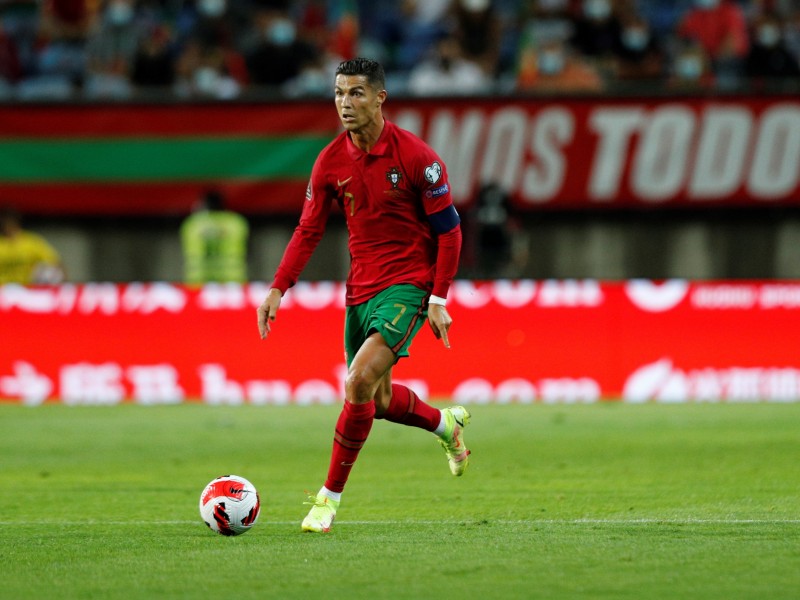 CR7, con récord, salva a Portugal de caer ante Irlanda