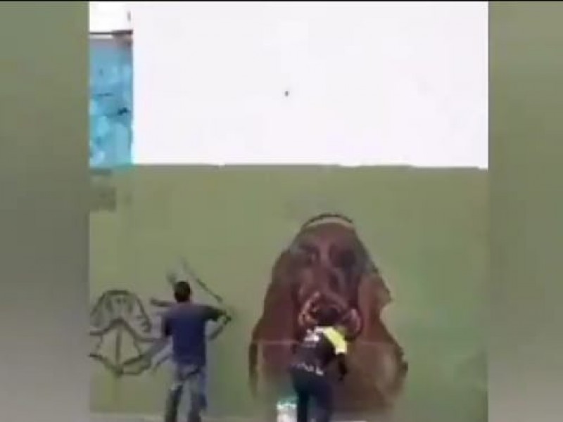 Crean grafiti en honor a perros de #BosquesDeSanSebastián