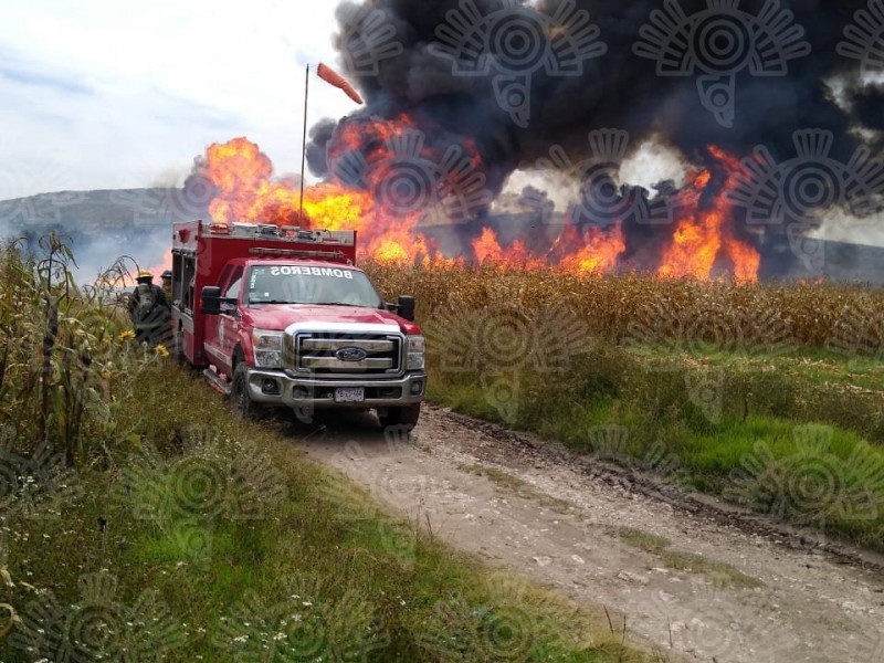 Crean incendio para sellar toma clandestina en San Nicolás Tolentino