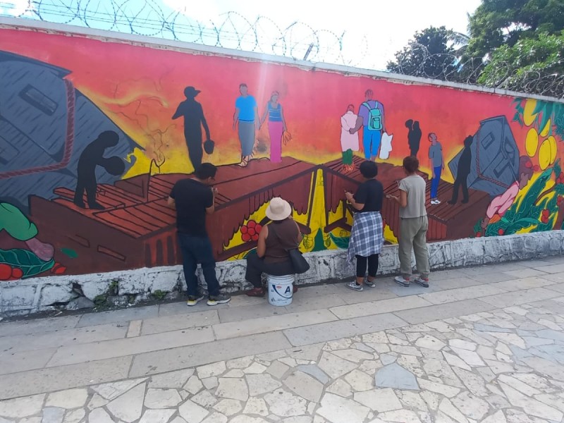 Crean mural en Tapachula para honrar a migrantes