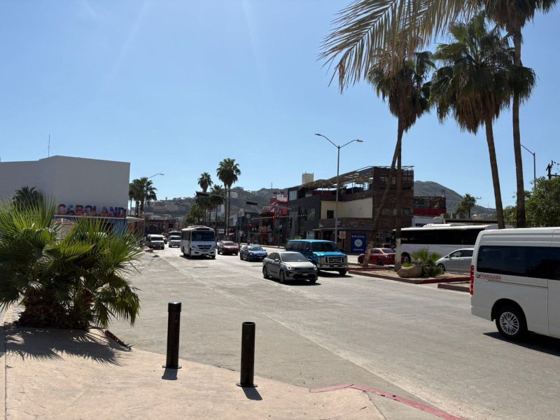Crece afluencia de turistas 15% en centro de Cabo San Lucas