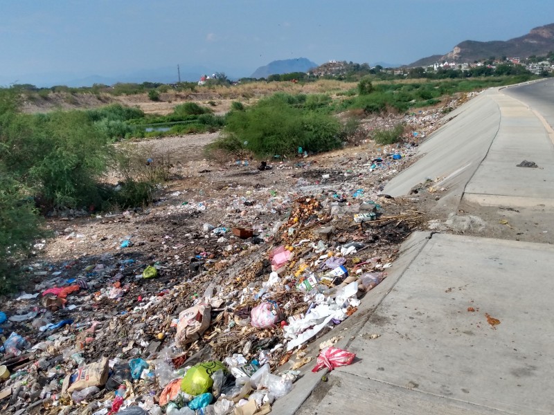 Crece problemática de tira de basura:San Blas Atempa