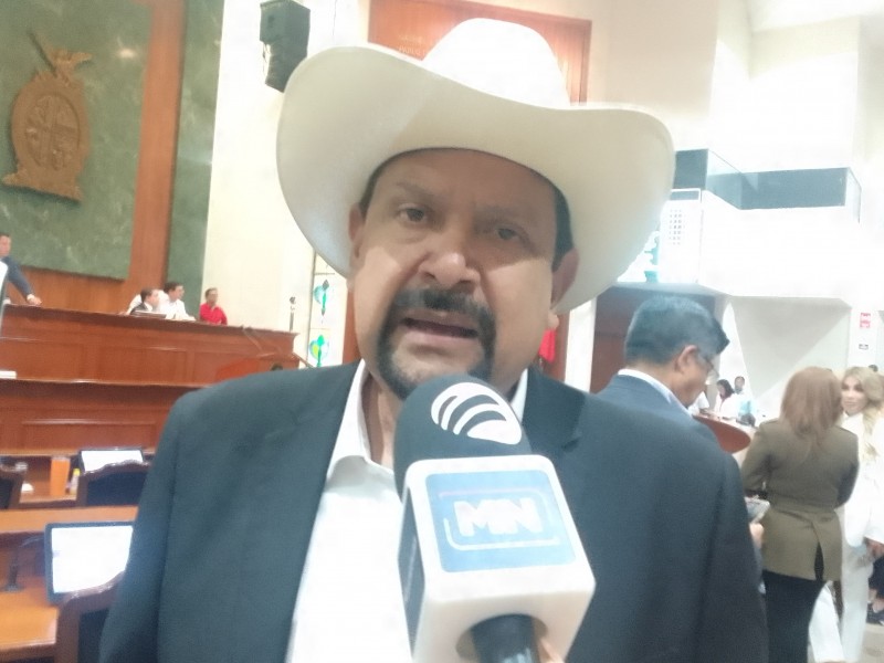 Créditos a productores llegan lento y a destiempo: Serapio Vargas