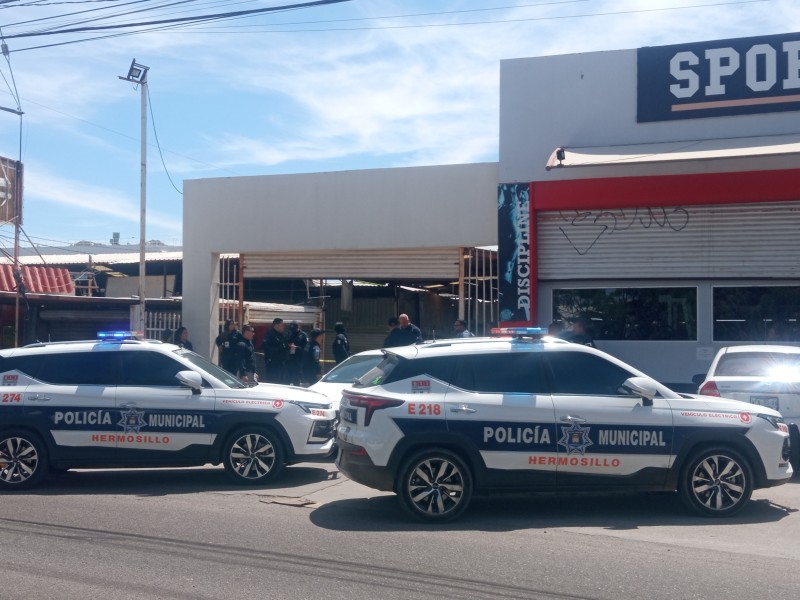 Crímen pasional deja tres víctimas en tianguis