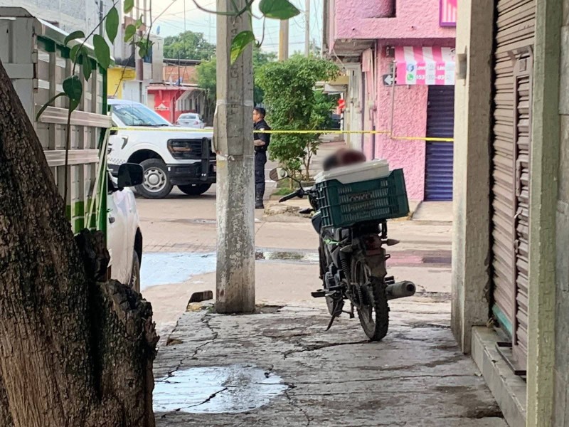 Criminales decapitan a repartidor en Apatzingán