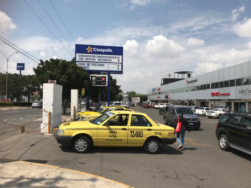 Crisis pega a taxistas