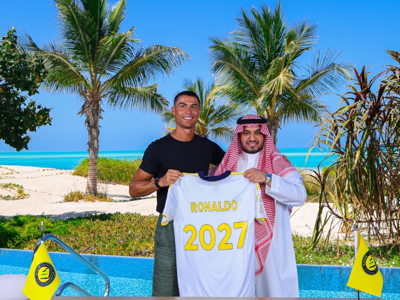 Cristiano Ronaldo renueva con Al-Nassr hasta 2027