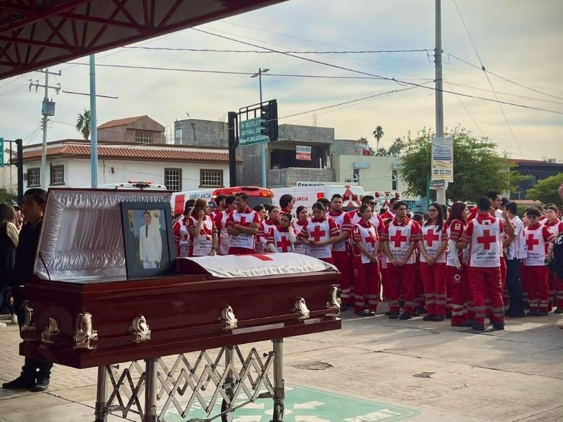 Cruz Roja Guasave da el último adiós a José Alberto Cárdenas