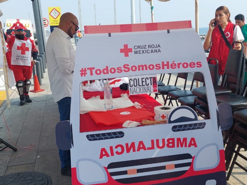Cruz Roja realiza boteo en calles de Veracruz para Colecta