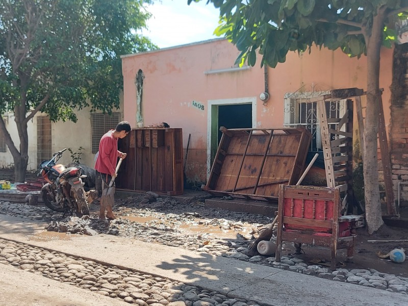 Más de 100 mil afectados por inundaciones en Nayarit