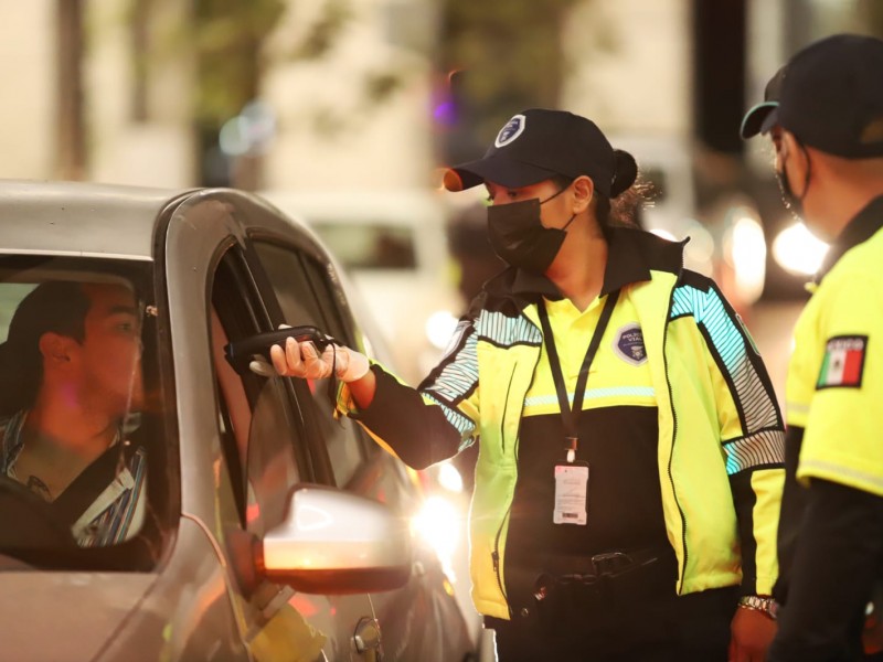 Cuatro conductores pasaron la Nochebena en el CURVA